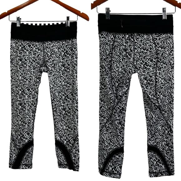 Lululemon Run: Inspire Crop II All Full-On Luxtreme Mini Brushed Animal Size 4 - Picture 4 of 12